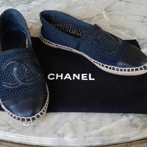 Chanel shoes - Picture 1 of 12